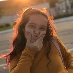 Meet your Posher, Louise